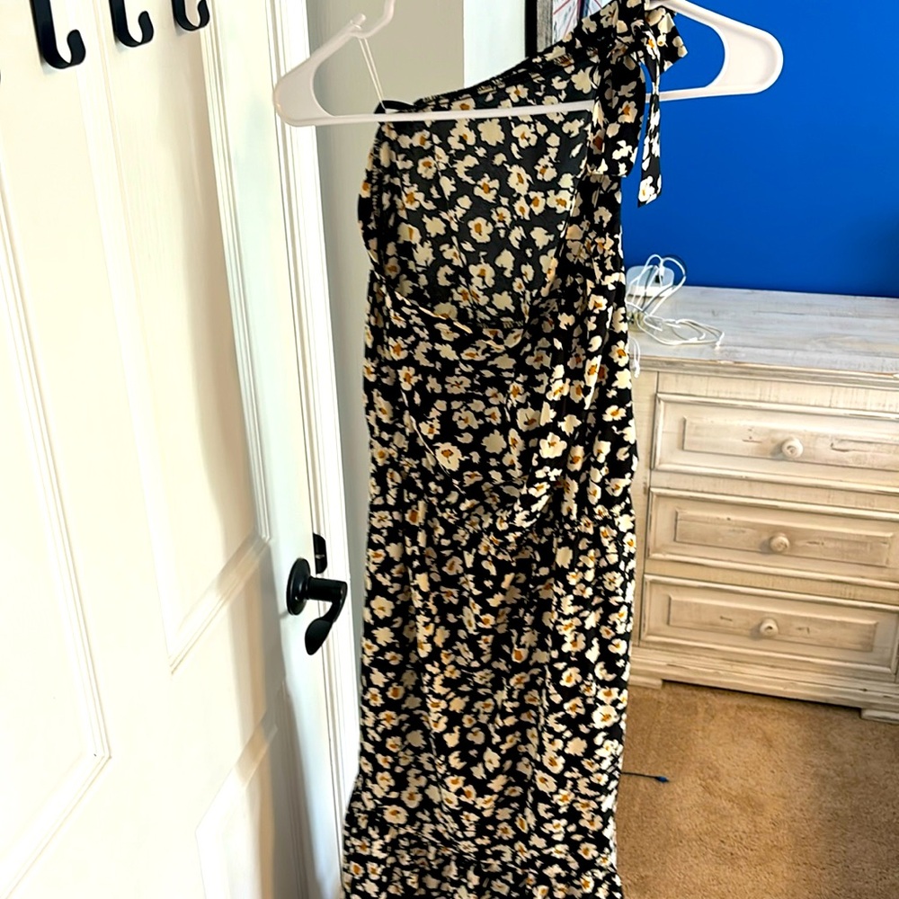 Pretty Garden size medium One Shoulder Maxi dress